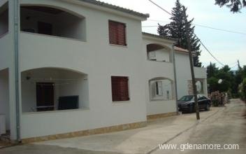 APARTMENTS BAGARIĆ, private accommodation in city Starigrad, Croatia