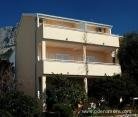 APARTAMENTOS ANE, alojamiento privado en Podgora, Croacia