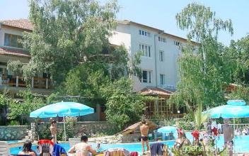 Park Hotel Biliana, частни квартири в града Golden Sands, България