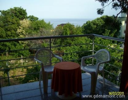 Villa Sequoia, alloggi privati a Varna, Bulgaria - Villa Sequoia