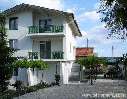 Квартира Марина, private accommodation in city Obzor, Bulgaria - Marina