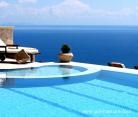Emerald Deluxe Villas, private accommodation in city Zakynthos, Greece