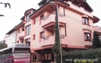 Apartmani Kukunes, alloggi privati a Ohrid, Macédoine