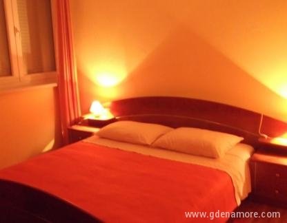 Apartman &amp; # 34; GIARA &amp; # 34;, Magán szállás a községben Zadar, Horv&aacute;torsz&aacute;g - Spavaca soba