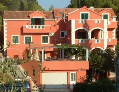 Villa JUPPY, private accommodation in city Brač Supetar, Croatia - VILLA JUPPY