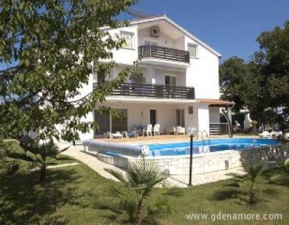 Apartments-Villa Marinela, Privatunterkunft im Ort Poreč, Kroatien