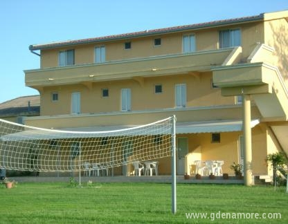 apartamentos RUDAJ, alojamiento privado en Ulcinj, Montenegro - APARTMANI RUDAJ