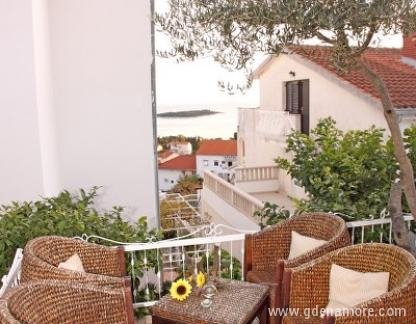 Apartment TINO, private accommodation in city Hvar, Croatia