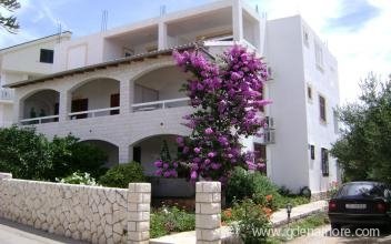 Apartamentos Sandra, alojamiento privado en Hvar, Croacia