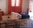 Apartamentos Filipovic, alojamiento privado en Makarska, Croacia