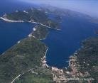 Apartments Sipan, private accommodation in city Sipanska Luka, Croatia