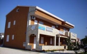 Apartments Kovacic, private accommodation in city Vrsi Mulo, Croatia