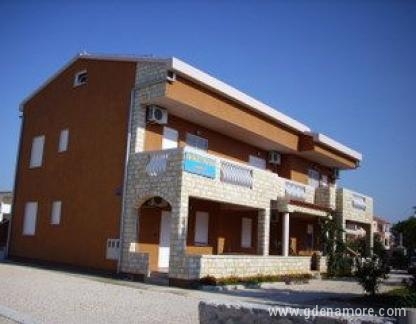 Appartements Kovacic, logement privé à Vrsi Mulo, Croatie