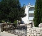 Apartments Jakisnica, private accommodation in city Novalja, Croatia