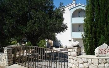 Apartmani Jakišnica, privatni smeštaj u mestu Novalja, Hrvatska