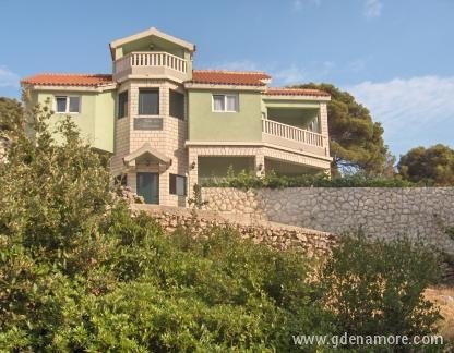 Villa Adriana, alloggi privati a Primo&scaron;ten, Croazia - Villa Adriana
