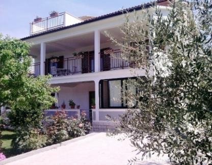 Apartmaji ANNA, zasebne nastanitve v mestu Poreč, Hrva&scaron;ka - ANNA 1