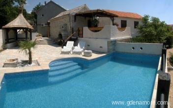 Stone Brela complex, private accommodation in city Brela, Croatia