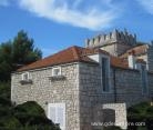 VILLA KAŠTIL: BRA I FORSESONGEN, privat innkvartering i sted Korčula, Kroatia