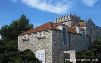 VILLA KAŠTIL: GUT IN DER VORSAISON, Privatunterkunft im Ort Korčula, Kroatien