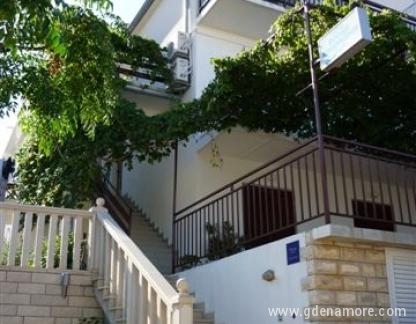 Appartements Ivanović, Privatunterkunft im Ort Hvar, Kroatien - Kuća Ivanović