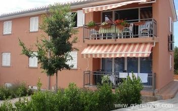 Apartamento Ruic, alojamiento privado en Krk, Croacia