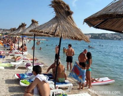 Ciovo - Apartmanok &eacute;s szob&aacute;k a tenger &eacute;s a strand mellett, Magán szállás a községben Čiovo, Horv&aacute;torsz&aacute;g