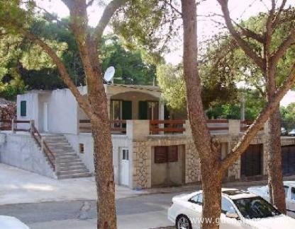 APARTAMENTOS FANI, alojamiento privado en Hvar Jelsa, Croacia - Kuća