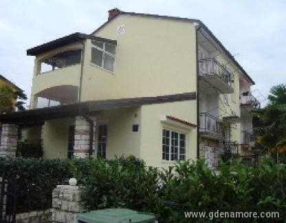 VILLA JELENA, logement privé à Poreč, Croatie - kuća