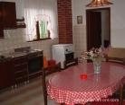 Apartments Baloevic, private accommodation in city Supetar, Croatia