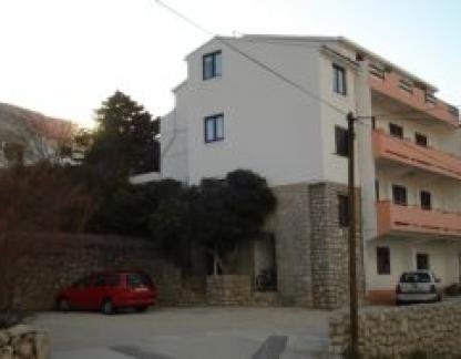 Apartamentos Ticic, alojamiento privado en Pag, Croacia