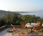 Braut, private accommodation in city Vrbnik, Croatia