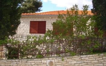 lili, private accommodation in city Supetar, Croatia