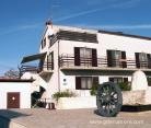 Villa Center, private accommodation in city Medulin, Croatia