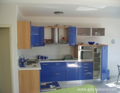 Apartamento Baska Voda, alojamiento privado en Ba&scaron;ka Voda, Croacia