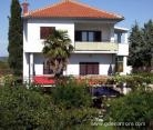 apartments Zena, private accommodation in city Murter, Croatia