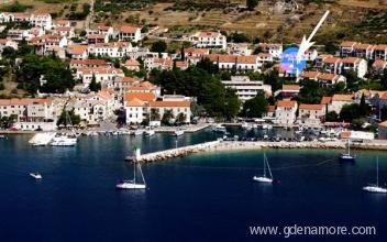 Apartments IVANA, private accommodation in city Brač, Croatia