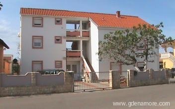 Apartmani &#34;Danica&#34;, privatni smeštaj u mestu Vir, Hrvatska