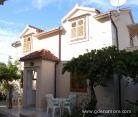 Apartment Petra, private accommodation in city Brač, Croatia