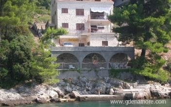 Апартаменти Милина, частни квартири в града Korčula, Хърватия