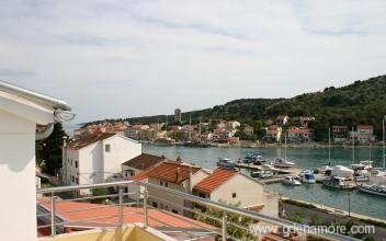 Villa Stegic, alojamiento privado en Tisno, Croacia