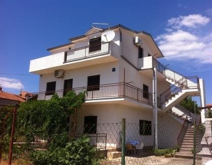 Villa Maria, Privatunterkunft im Ort Pirovac, Kroatien