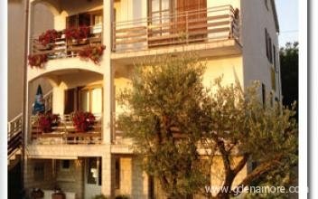 HORTENSIA AND LAVENDER, private accommodation in city Poreč, Croatia