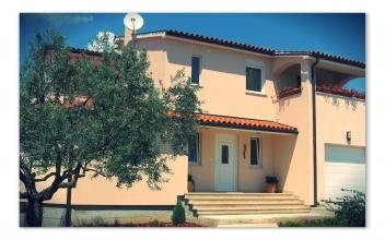 Apartments Irena, private accommodation in city Fažana, Croatia