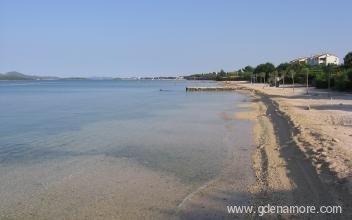 Апартамент Жилич, частни квартири в града Biograd, Хърватия