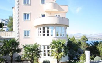 VILLA GLORIA, alloggi privati a Trogir, Croazia