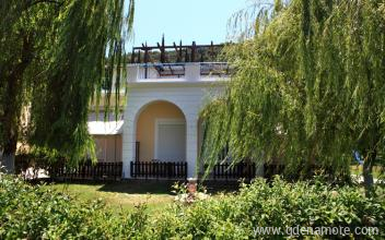 Avra Apartments, privatni sme&scaron;taj u mestu Lefkada, Grčka