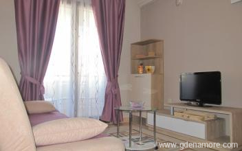 &Iota;&delta;έ&alpha; &delta;&iota;&alpha;&mu;&epsilon;&rho;ί&sigma;&mu;&alpha;&tau;&omicron;&sigmaf;, &epsilon;&nu;&omicron;&iota;&kappa;&iota;&alpha;&zeta;ό&mu;&epsilon;&nu;&alpha; &delta;&omega;&mu;ά&tau;&iota;&alpha; &sigma;&tau;&omicron; &mu;έ&rho;&omicron;&sigmaf; Podstrana, Croatia