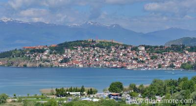 ZENOVA - Sobe s kopalnico, parkiriščem, internetom, teraso s pogledom na jezero Vila Ohrid Lake View, zasebne nastanitve v mestu Ohrid, Makedonija