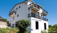 Apartmani Antovic, privatni sme&scaron;taj u mestu Krimovica, Crna Gora